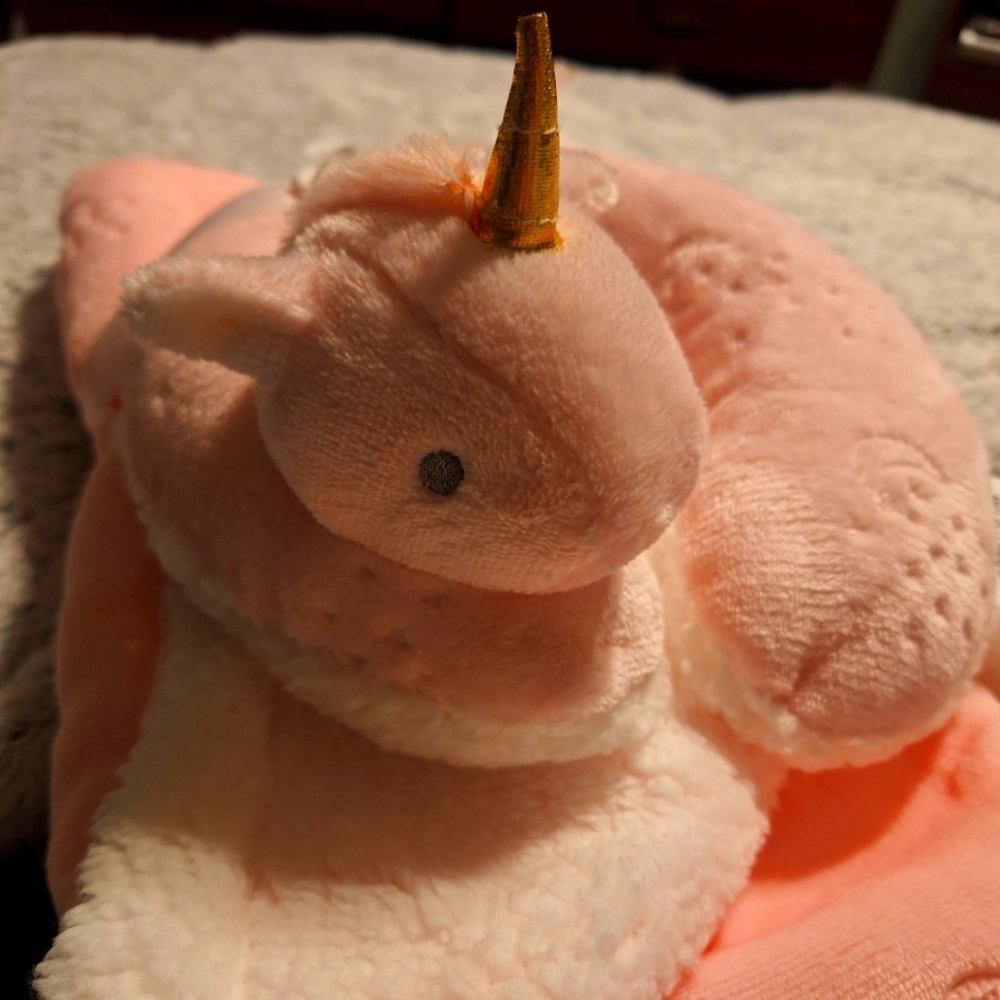 Baby girl gift set, blanket & neck pillow, unicorn  pink.